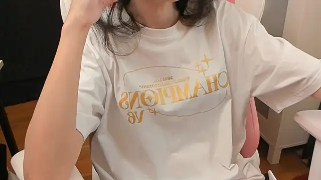 Snapshot of Mayala__ chatting on May 2026 10:20:02 AM Mayala online show from May 2026 10:20:02 AM