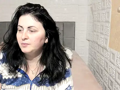 Lillian2 online show from March 2025 07:46:02 AM