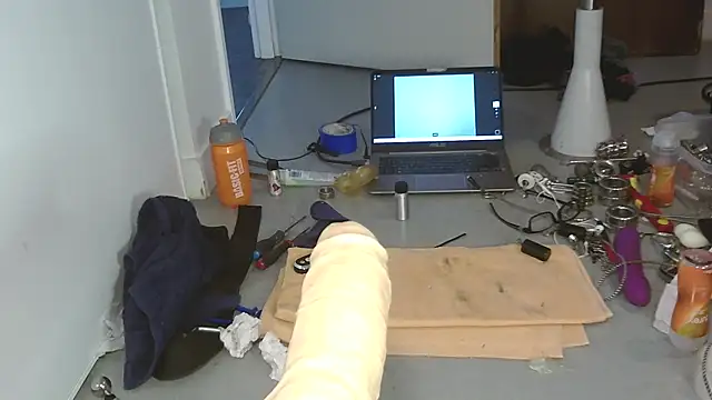 Soumis7575 online show from April 2026 10:20:02 AM