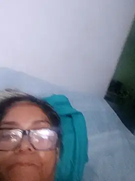 Delicy1 online show from March 2025 01:30:02 AM