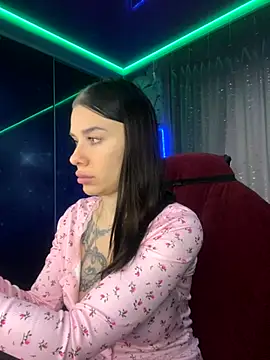 Queen of pain online show from November 2025 06:03:01 AM