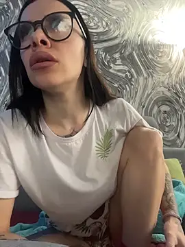 Queen of pain online show from March 2026 07:22:02 AM