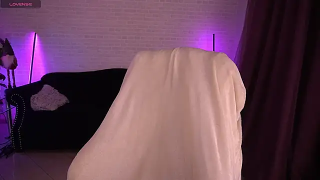 Snapshot of Daenerys_Daenn chatting on January 2025 07:48:02 AM Daenerys Daenn online show from January 2025 07:48:02 AM