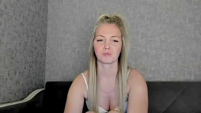 Snapshot of iam_Venus chatting on February 2026 03:45:01 PM iam Venus online show from February 2026 03:45:01 PM