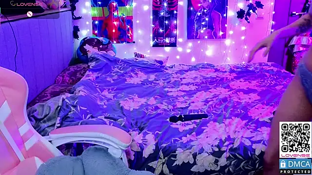 Violet Noir online show from March 2025 02:48:01 PM