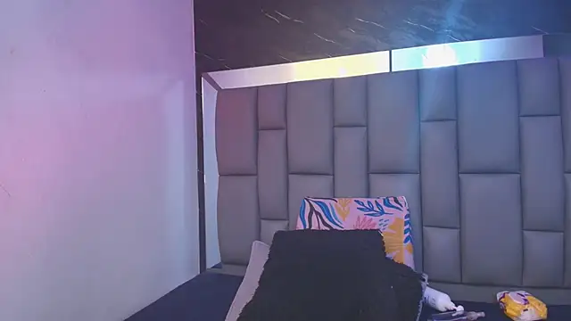  MiaBrown  online show from November 2025 12:05:02 PM