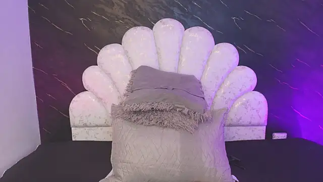  MiaBrown  online show from March 2026 12:10:02 PM