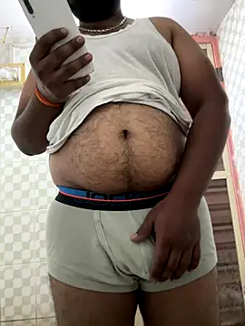 Snapshot of Honeydick7 chatting on December 2025 05:12:02 AM Honeydick7 online show from December 2025 05:12:02 AM