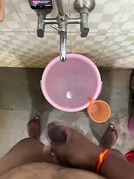 Snapshot of Honeydick7 chatting on February 2026 04:52:01 AM Honeydick7 online show from February 2026 04:52:01 AM