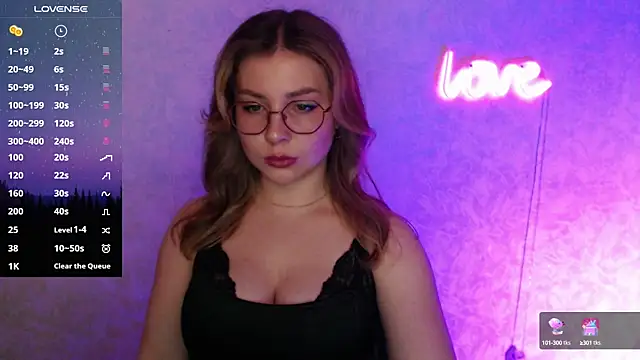 Leah Reed online show from February 2025 01:42:01 PM