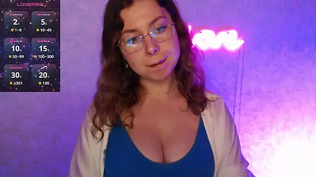 Leah Reed online show from September 2025 04:07:01 PM