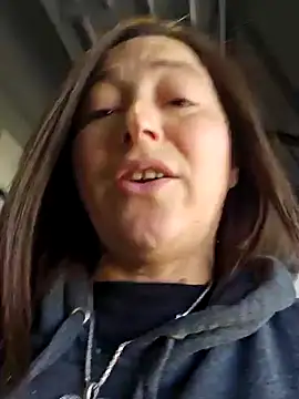 Snapshot of angelbaby1998 chatting on January 2025 09:51:01 PM angelbaby1998 online show from January 2025 09:51:01 PM