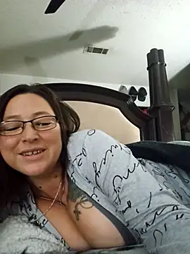 Snapshot of angelbaby1998 chatting on November 2025 07:14:01 AM angelbaby1998 online show from November 2025 07:14:01 AM