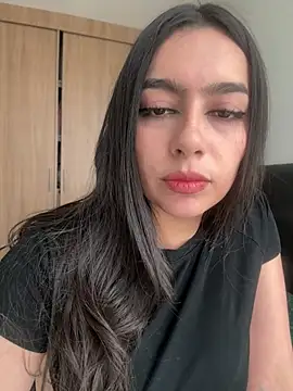 Snapshot of Nicollemays chatting on February 2026 04:25:02 PM Nicollemays online show from February 2026 04:25:02 PM