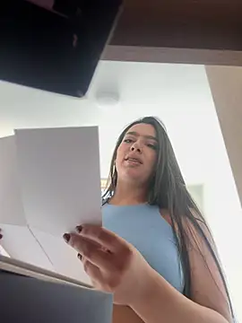 Snapshot of Nicollemays chatting on February 2026 04:07:02 PM Nicollemays online show from February 2026 04:07:02 PM