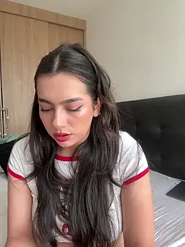 Snapshot of Nicollemays chatting on March 2026 05:09:02 PM Nicollemays online show from March 2026 05:09:02 PM