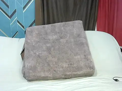 Lusty vybez online show from February 2025 06:11:02 PM