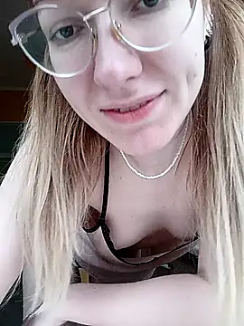  Sweet Love  online show from February 2025 01:44:01 PM