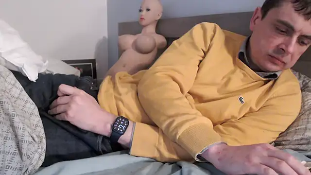 freddy0222222 online show from January 2025 11:49:02 AM