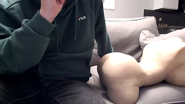 freddy0222222 online show from April 2026 08:03:02 PM