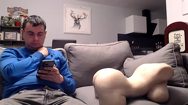 Snapshot of freddy0222222 chatting on April 2026 03:43:01 AM freddy0222222 online show from April 2026 03:43:01 AM