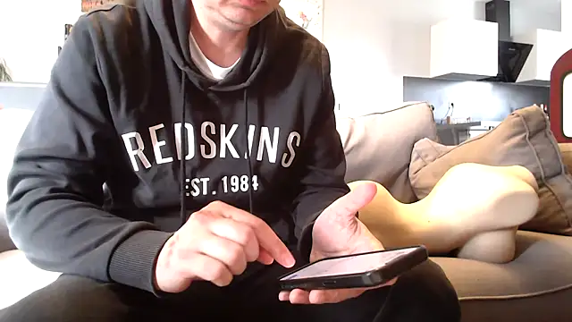 Snapshot of freddy0222222 chatting on May 2026 07:35:01 AM freddy0222222 online show from May 2026 07:35:01 AM