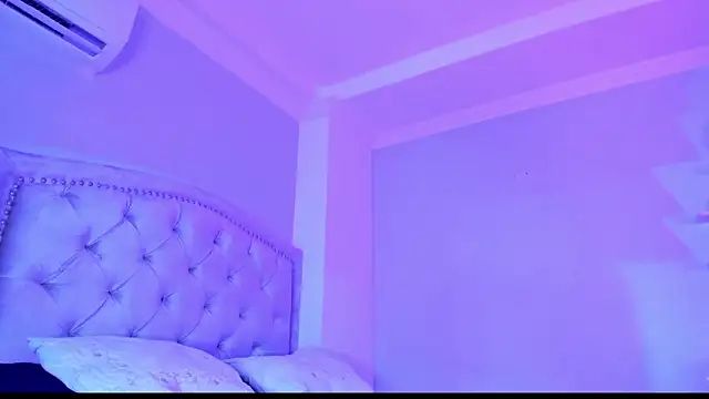 CamileHolmes online show from February 2025 04:15:01 AM