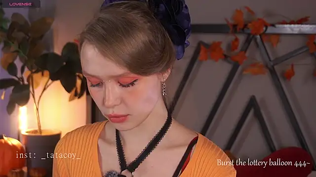 Snapshot of TataCoy chatting on November 2025 01:33:02 PM TataCoy online show from November 2025 01:33:02 PM