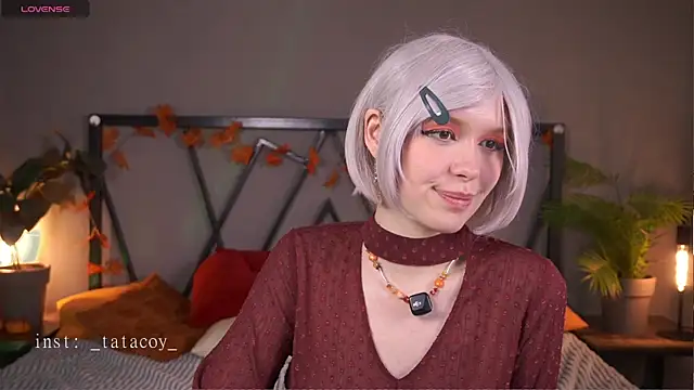 Snapshot of TataCoy chatting on November 2025 06:08:01 PM TataCoy online show from November 2025 06:08:01 PM