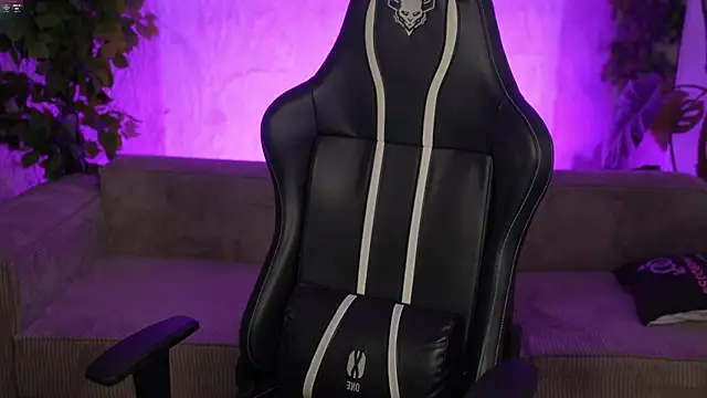 Jasmine Flow online show from December 2025 08:41:02 AM