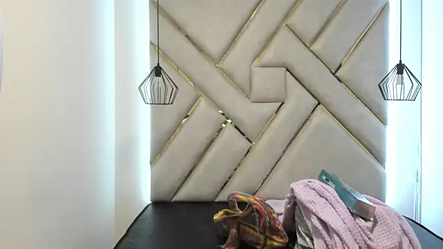 nalalye cruzz  online show from March 2025 03:13:01 AM