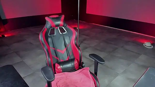 dirty-boss online show from February 2025 04:37:01 AM