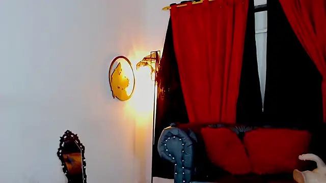 Snapshot of misslombana chatting on April 2026 05:33:01 AM misslombana online show from April 2026 05:33:01 AM