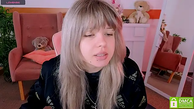 Grace and  Jacob online show from December 2025 07:14:02 AM