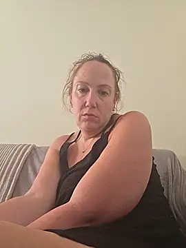 Snapshot of Wisie_Cutie chatting on May 2026 03:41:02 PM Wisie Cutie online show from May 2026 03:41:02 PM