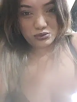 Indianpleasure300 online show from May 2026 07:10:01 PM