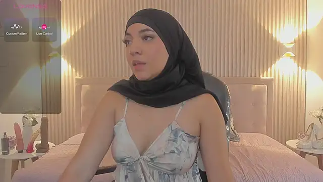 Snapshot of Sooffii_1 chatting on January 2025 02:19:02 AM Sooffii 1 online show from January 2025 02:19:02 AM