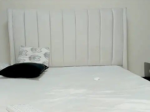 Snapshot of _heavenlysent chatting on November 2025 04:33:02 AM heavenlysent online show from November 2025 04:33:02 AM