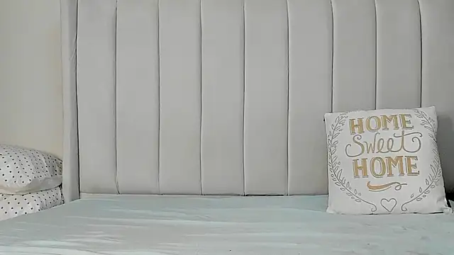 Snapshot of _heavenlysent chatting on May 2026 04:08:02 AM heavenlysent online show from May 2026 04:08:02 AM