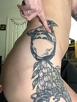 MissCumberdale online show from February 2025 09:25:01 PM