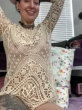 MissCumberdale online show from January 2026 06:20:01 PM