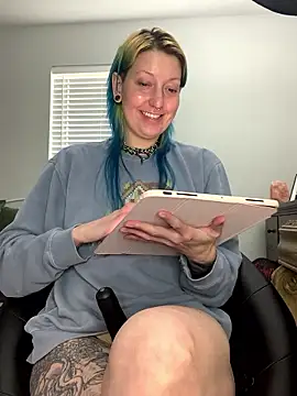 MissCumberdale online show from January 2026 08:01:02 PM