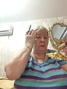 Snapshot of EffectFiona chatting on February 2025 11:06:01 PM EffectFiona online show from February 2025 11:06:01 PM