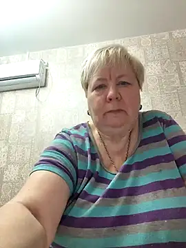 Snapshot of EffectFiona chatting on February 2025 11:23:02 PM EffectFiona online show from February 2025 11:23:02 PM