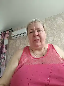Snapshot of EffectFiona chatting on March 2025 04:05:02 AM EffectFiona online show from March 2025 04:05:02 AM