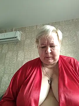 Snapshot of EffectFiona chatting on October 2025 02:45:02 AM EffectFiona online show from October 2025 02:45:02 AM