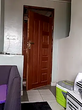 Prettybecs online show from December 2024 05:28:02 AM