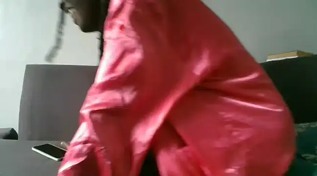 Prettybecs online show from January 2025 11:43:02 AM