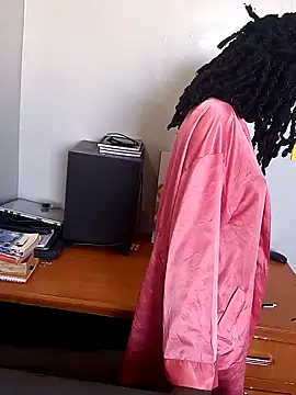 Prettybecs online show from February 2025 06:01:01 AM