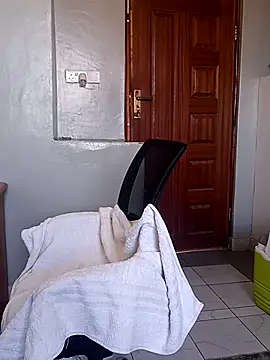 Prettybecs online show from February 2025 05:05:02 AM